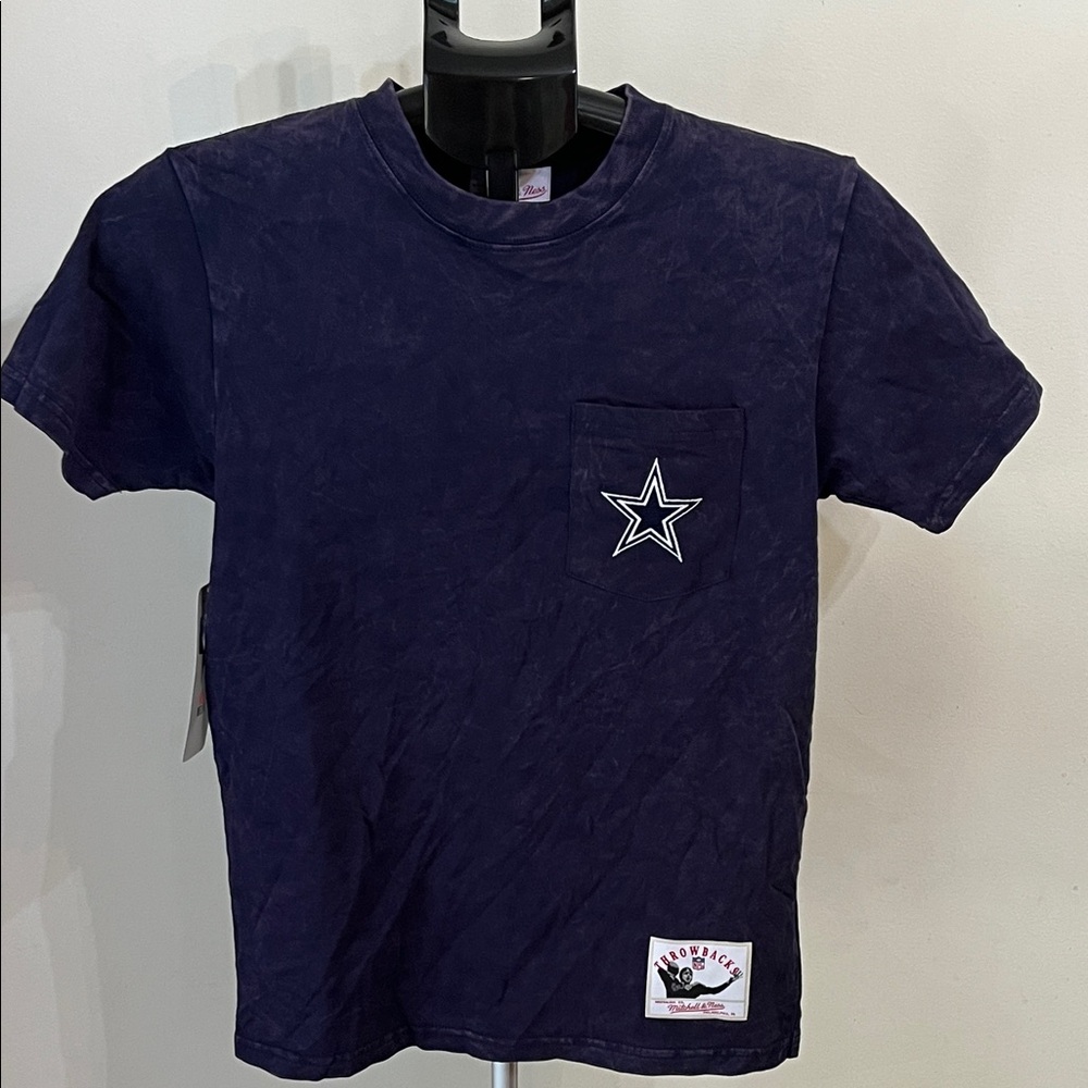 NWT Mitchell & Ness Nostalgia Co Cowboys Star Pocket Tee